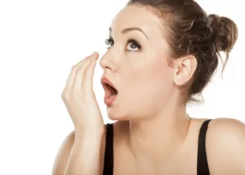 Ağız Kokusunu Gidermenin 8 Yolu