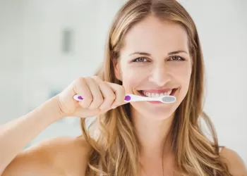 Diş Beyazlatma Ürünlerinin Zararları