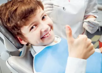 Diş Çapraşıklığı Nedenleri - Dişler Neden Çapraşık Olur?