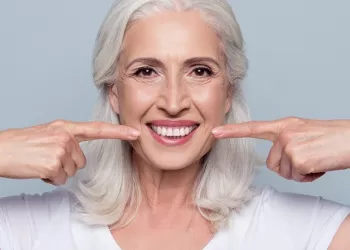 Diş Üstü Protezler Nasıl Kullanılır?