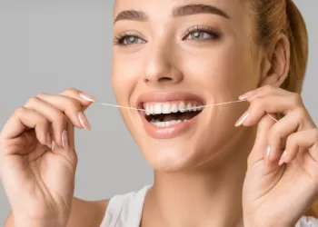 Diş Teli İle Diş İpi Nasıl Kullanılır?