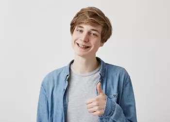 Ortodonti Tedavisinde Sorunsuz İlk Günler İçin 5 Mükemmel Öneri