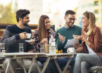 İdeal Gülümsemeye Sahip Bireyler Daha Zeki ve Sosyal Algılanıyor: Bilim Onayladı!