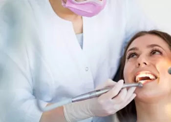 Yirmi Yaş Dişi Diş Yapısını Bozar mı?